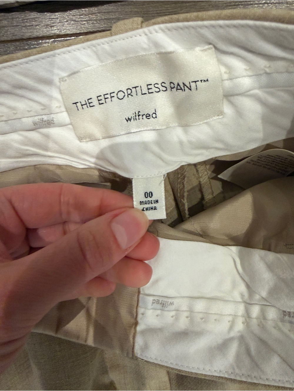 Wilfred/Aritzia Effortless Pant in Beige/Tan
